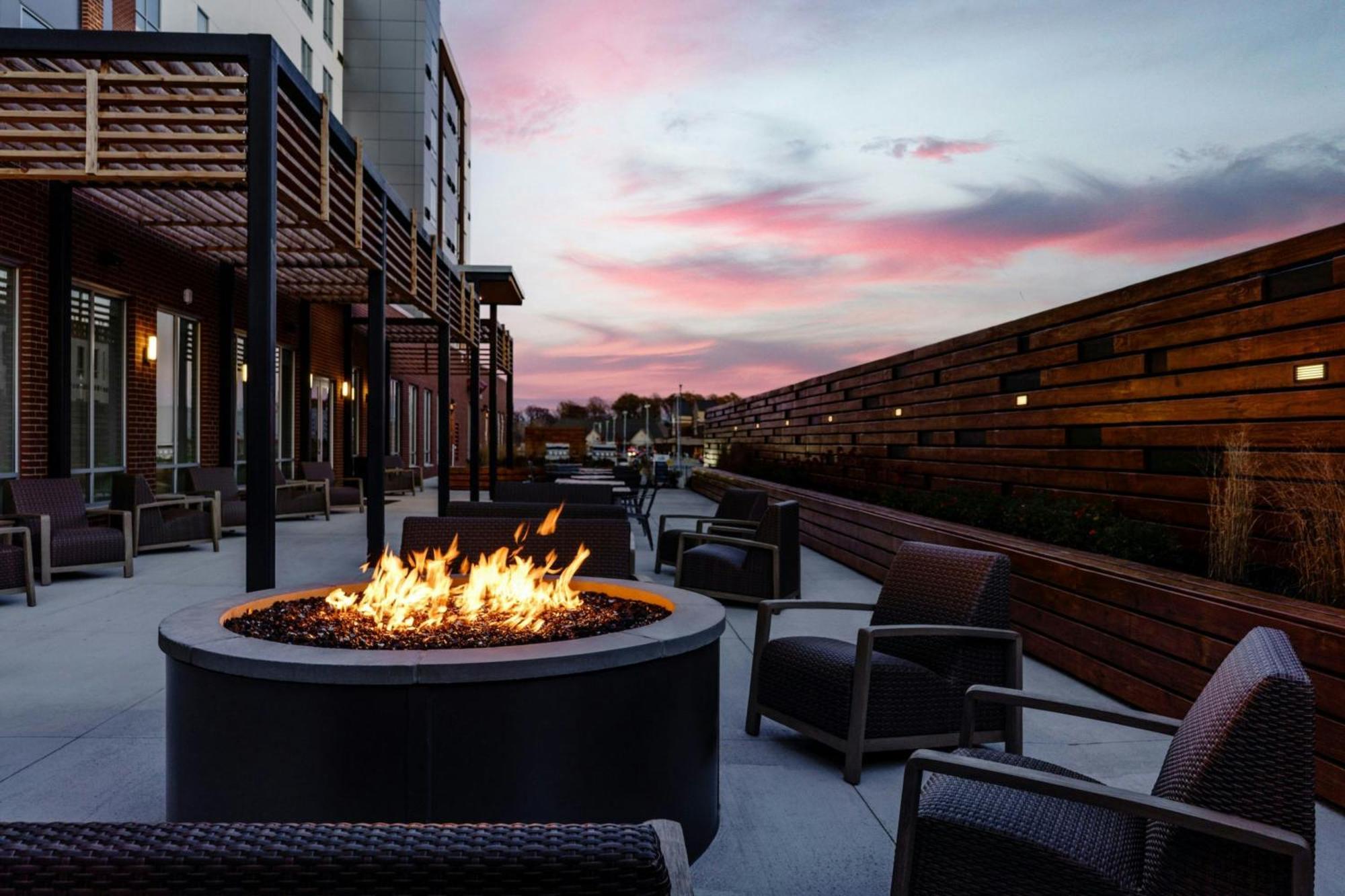 Courtyard By Marriott Indianapolis Fishers Ngoại thất bức ảnh