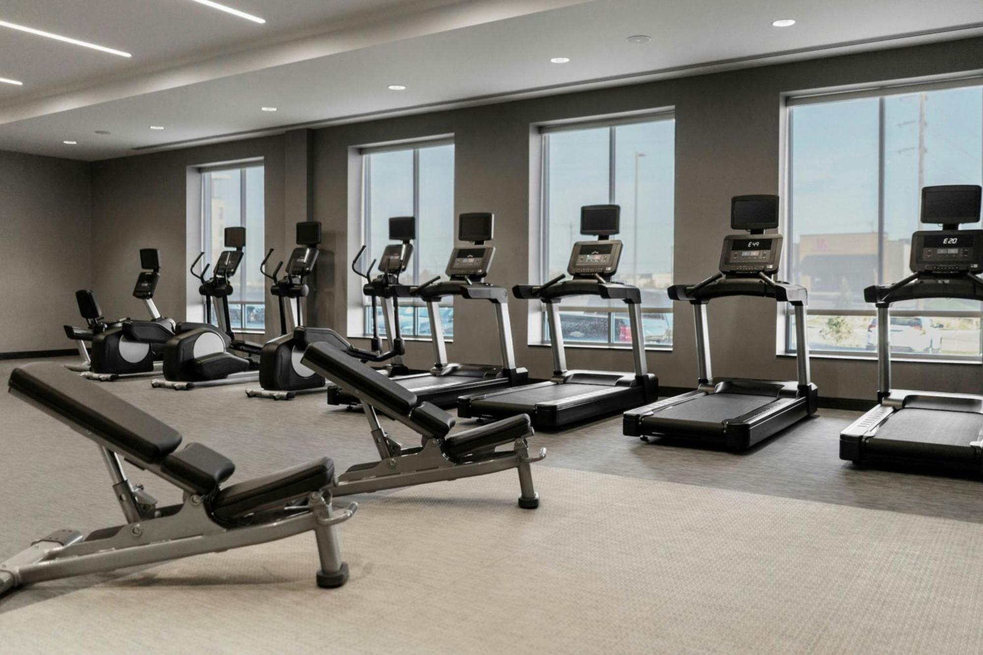 Courtyard By Marriott Indianapolis Fishers Ngoại thất bức ảnh