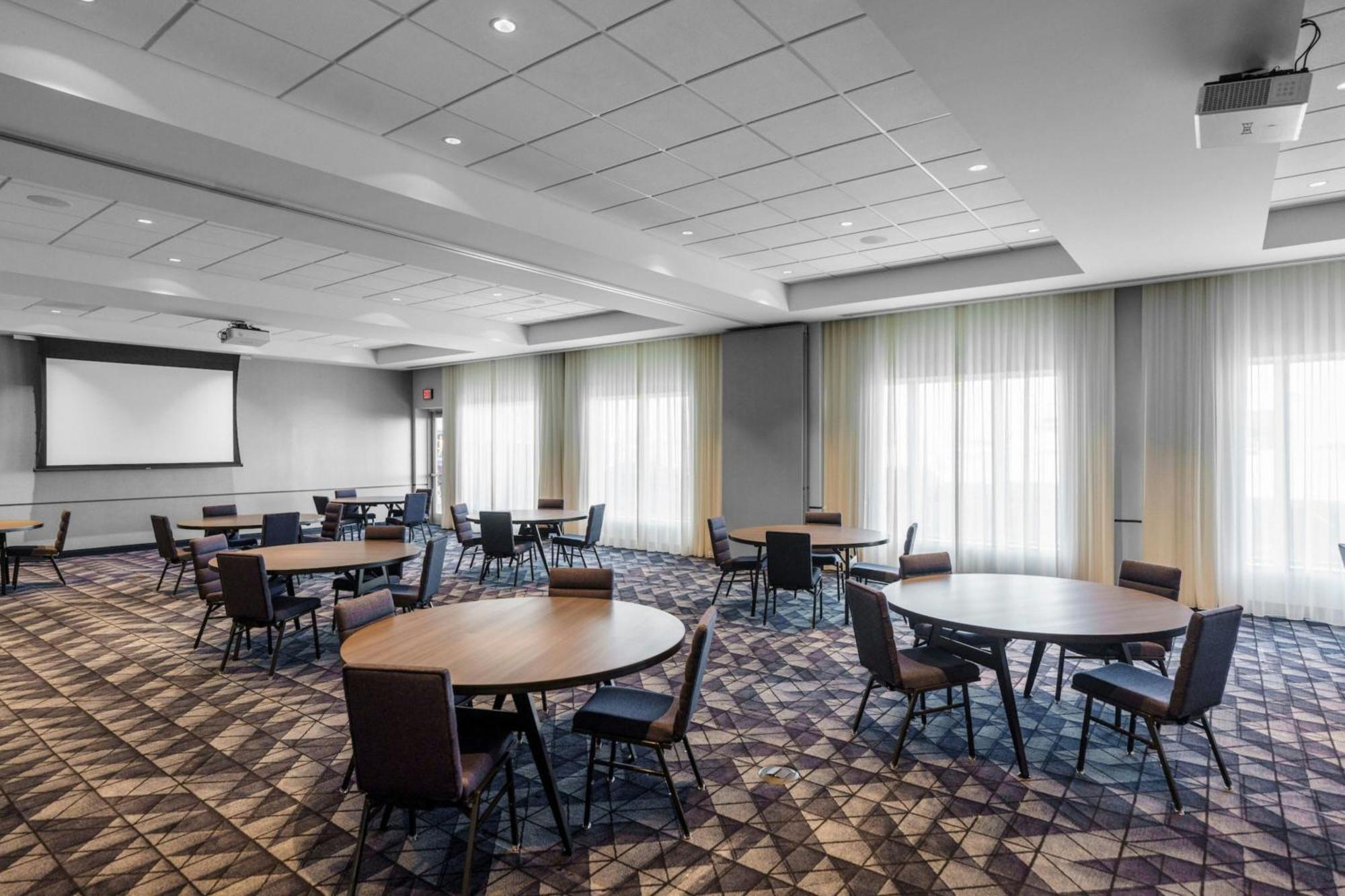 Courtyard By Marriott Indianapolis Fishers Ngoại thất bức ảnh